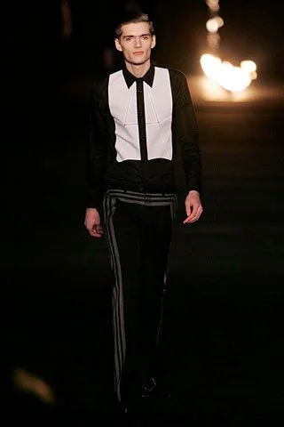 Look 32